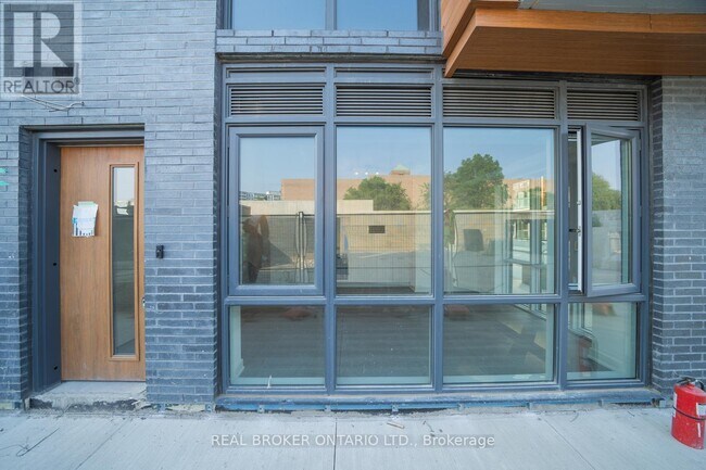 67 Curlew Dr in Toronto, ON - Building Photo - Building Photo