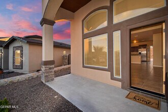 889 Blue Park Ave in Santa Teresa, NM - Building Photo - Building Photo