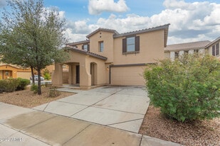 6475 W Freeway Ln in Glendale, AZ - Building Photo