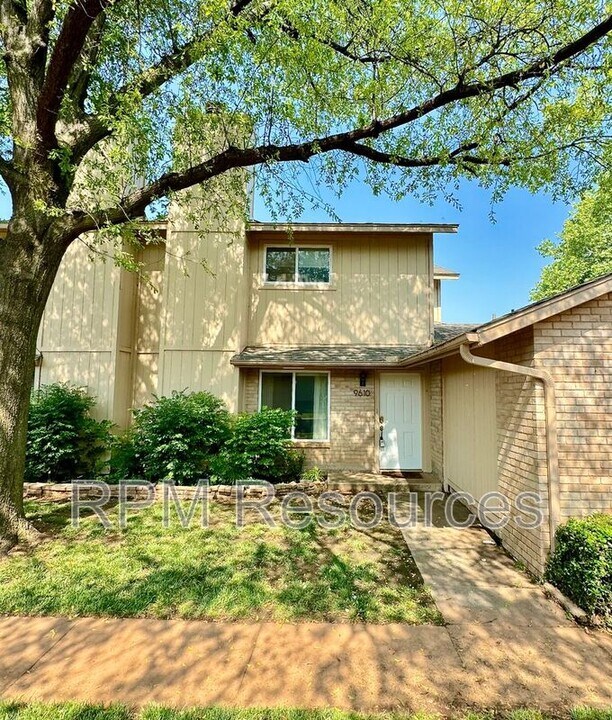 9610 Hefner Village Blvd in Oklahoma City, OK - Building Photo