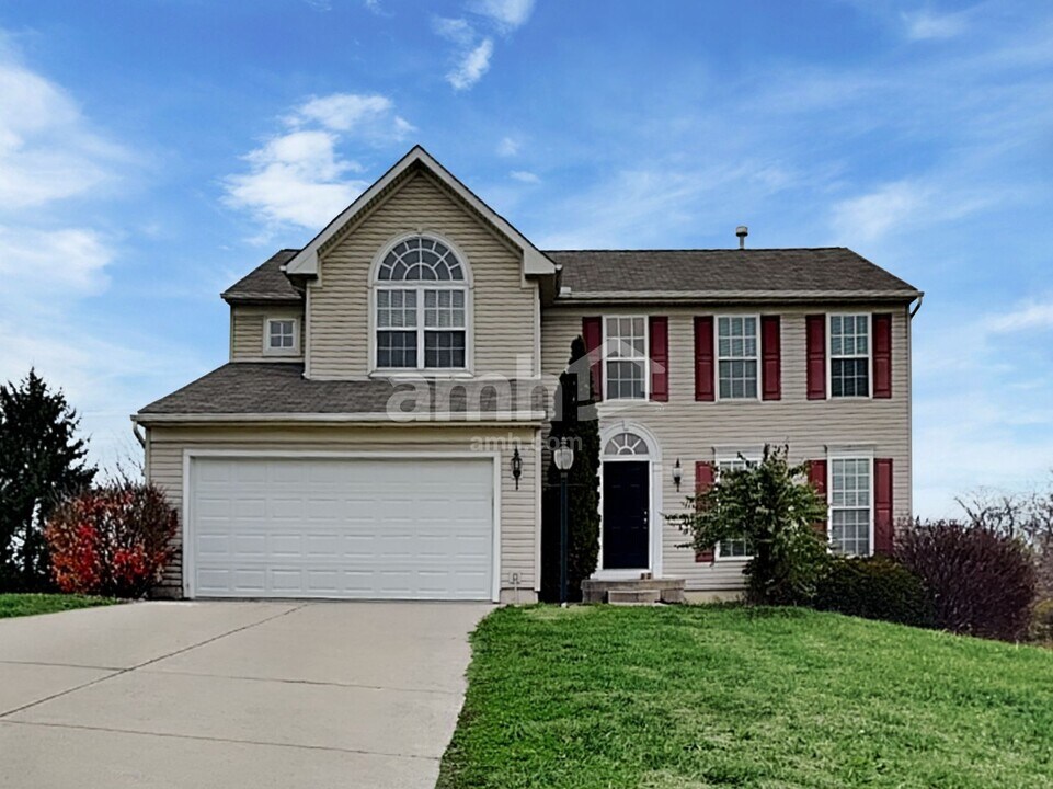 10 Hunterbrook Ct in Monroe, OH - Building Photo