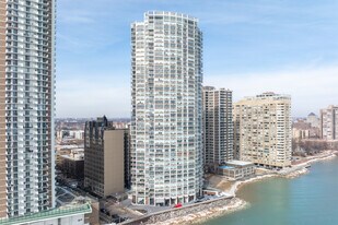 East Point in Chicago, IL - Building Photo