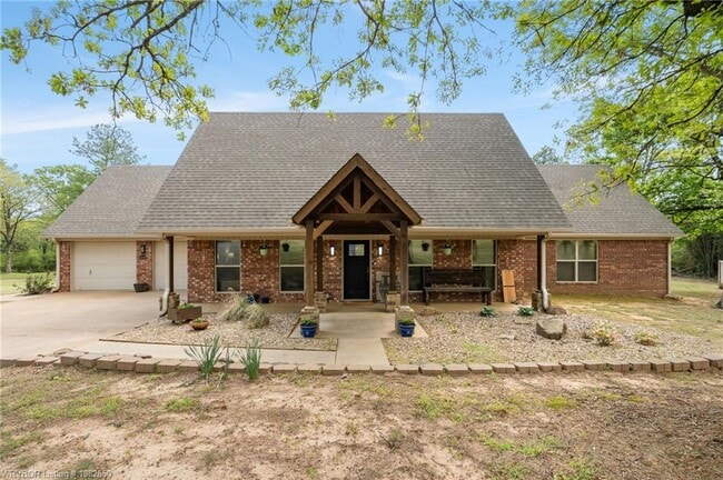 property at 1450 N Ulmer St