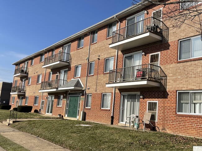 Grant Terrace Apartments in Philadelphia, PA - Building Photo - Building Photo