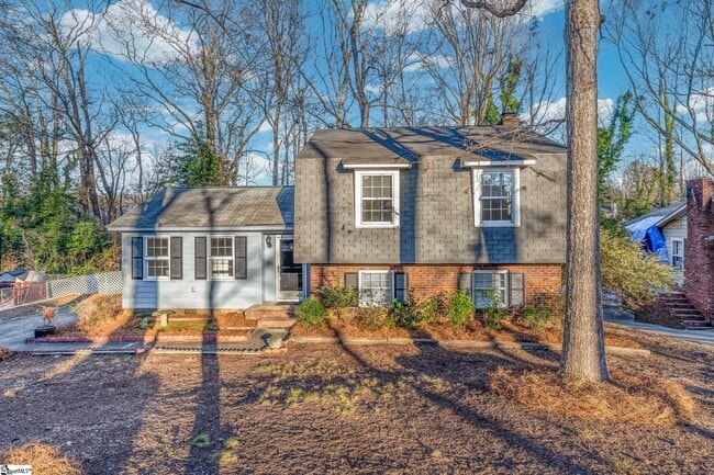 125 Newgate Dr in Simpsonville, SC - Building Photo - Building Photo