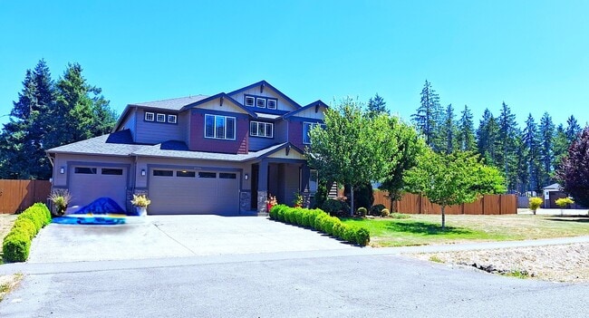 property at 4946 Skylark St NE