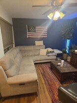 4505 Carter Creek Pkwy in Bryan, TX - Building Photo