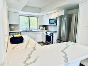7232 N Vía Camello Del Norte in Scottsdale, AZ - Building Photo - Building Photo