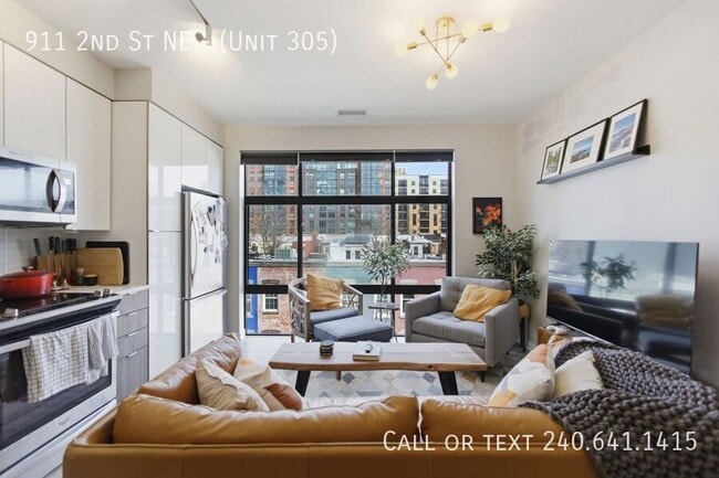 911 2nd St NE in Washington, DC - Building Photo - Building Photo