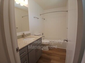 7801 W 83rd St in Overland Park, KS - Building Photo - Building Photo