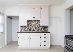 51 Sycamore St in Tiffin, OH - Foto de edificio - Building Photo