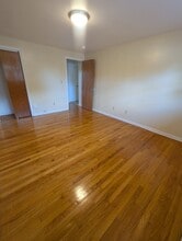 101 Webb St, Unit 4 in Hamden, CT - Building Photo - Building Photo