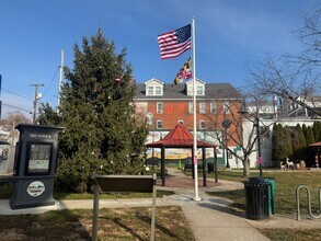 503 E Potomac St, Unit B in Brunswick, MD - Foto de edificio - Building Photo