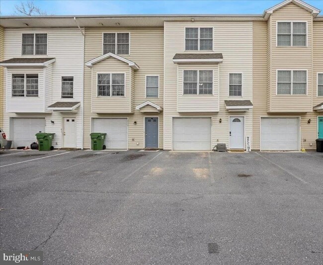 property at 2332 Wishing Well Ct