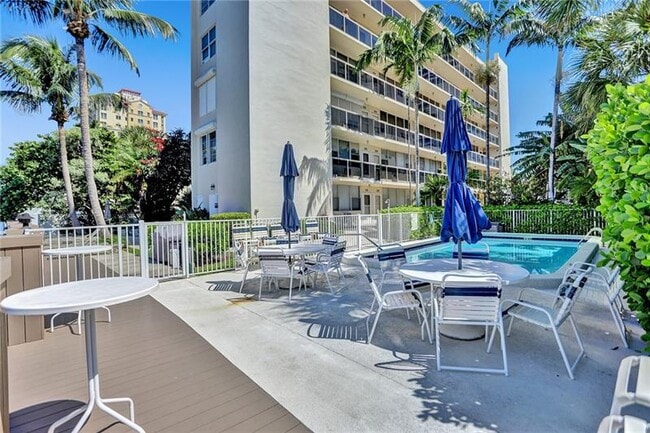 property at 101 N Birch Rd