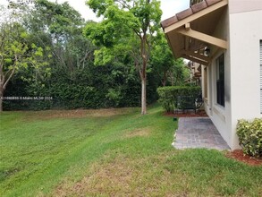 4711 Cypress Street in Coconut Creek, FL - Building Photo - Building Photo