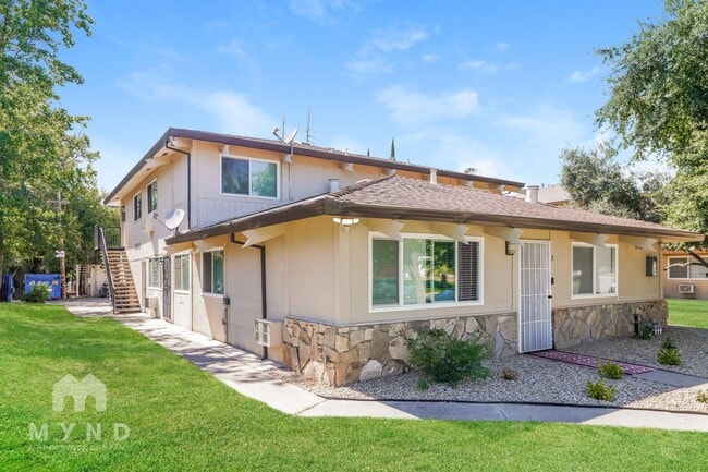 property at 905 Carro Dr