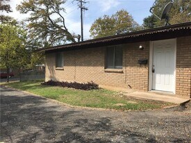 1706 Brittany Blvd in Austin, TX - Building Photo