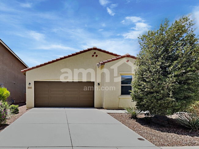 6562 E Via Jardin Verde in Tucson, AZ - Foto de edificio - Building Photo