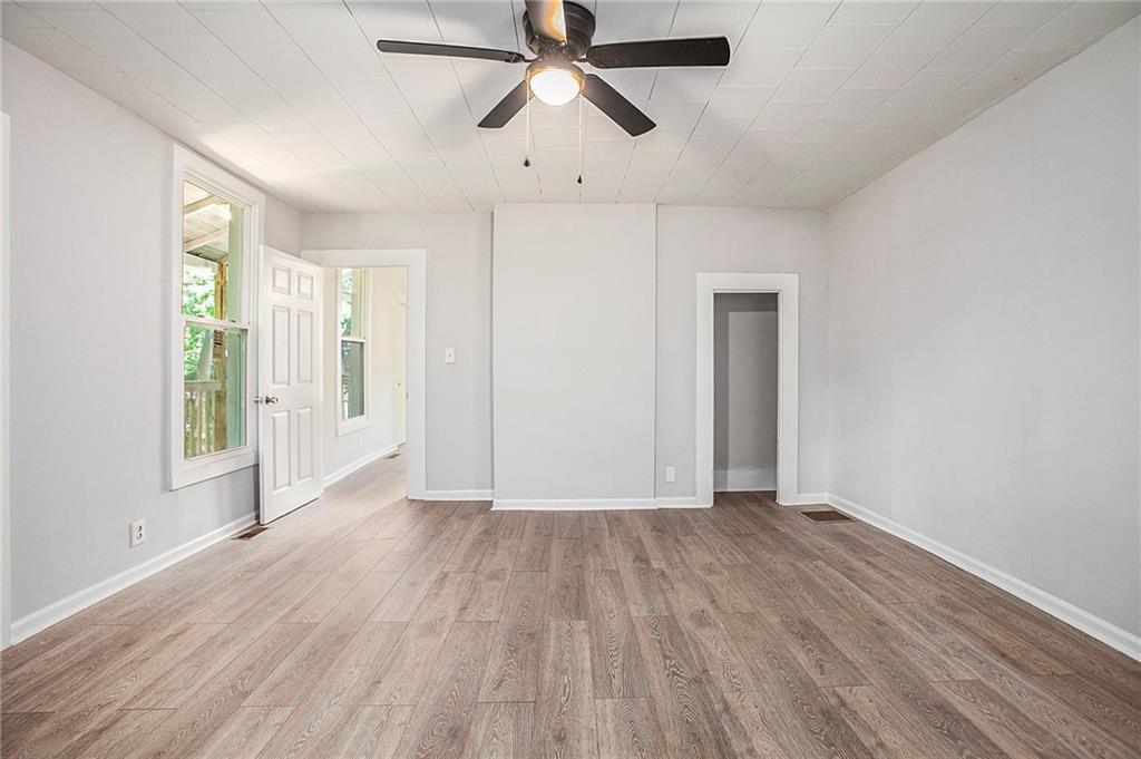 14 Middle St in Canton, GA - Building Photo