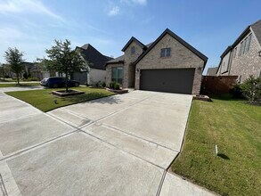 23923 Sage Row Ln in Katy, TX - Foto de edificio - Building Photo