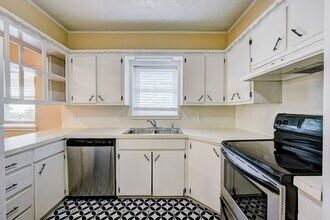 410 Dakota St in Norman, OK - Building Photo - Building Photo