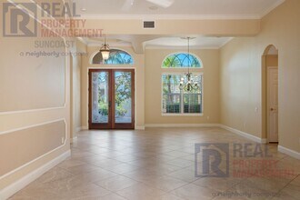 8009 Waterview Blvd in Lakewood Ranch, FL - Foto de edificio - Building Photo