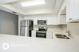 7312 Landmark Dr in Spring Hill, FL - Building Photo - Building Photo
