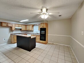 3209 Barnes Bridge Rd in Dallas, TX - Building Photo - Building Photo