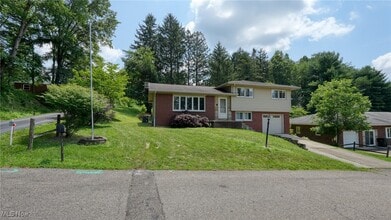 1920 Clairmont Dr in Cambridge, OH - Building Photo - Building Photo