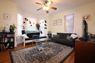 214 Freeman St, Unit 1 in Brookline, MA - Building Photo - Building Photo