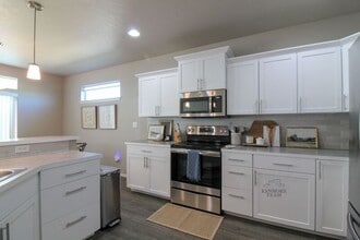2933 Castle Rock Blvd in Richland, WA - Building Photo - Building Photo