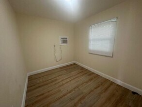 512 N 27th St in Fort Pierce, FL - Building Photo - Building Photo