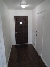2104 N Cirby Way in Roseville, CA - Building Photo - Building Photo