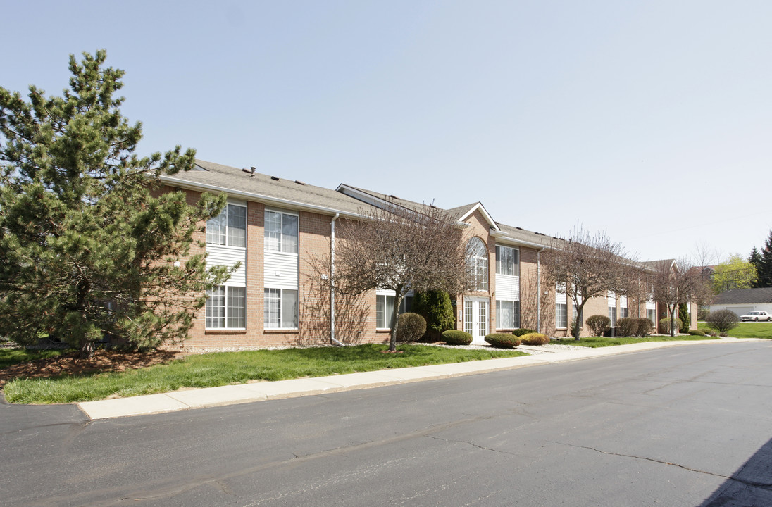 Autumn Ridge in Adrian, MI - Foto de edificio