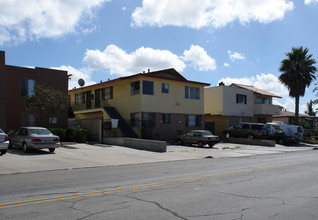 3817-3823 Marlborough Ave in San Diego, CA - Building Photo - Building Photo