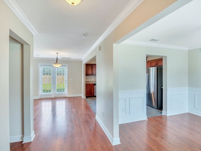 property at 85 Kinlock Ct