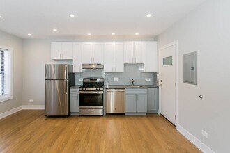 1940 W Wilson Ave, Unit 3-L in Chicago, IL - Foto de edificio - Building Photo