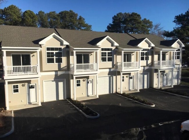 property at 1105 Courage Ct