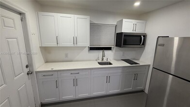 1212 E River Dr in Margate, FL - Building Photo - Building Photo