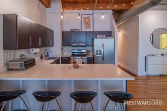 1017 W Washington Blvd in Chicago, IL - Building Photo - Building Photo