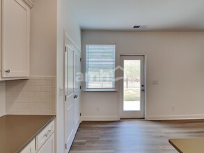 657 Smt Vw Ln in Canton, GA - Building Photo - Building Photo