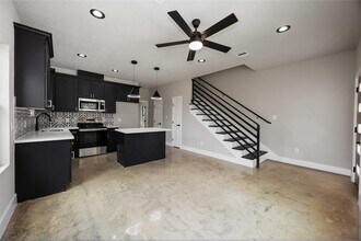 2407 Dolly Wright St in Houston, TX - Building Photo - Building Photo