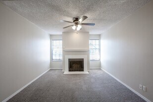 Park Place in Las Cruces, NM - Building Photo