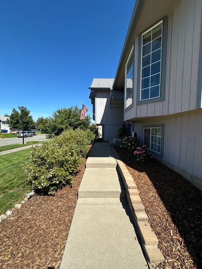 2819 S Newer Ct in Spokane Valley, WA - Building Photo - Building Photo