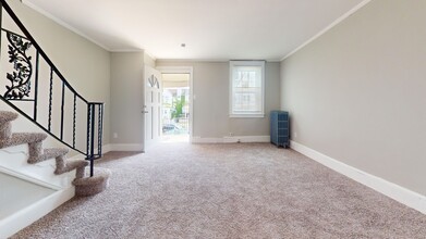 7063 Clover Ln in Upper Darby, PA - Building Photo - Building Photo