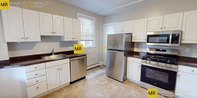 39 Dana St, Unit 8 in Cambridge, MA - Building Photo - Building Photo