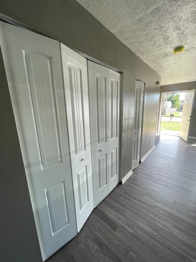 98 Andrea Dr in Nicholasville, KY - Building Photo - Building Photo
