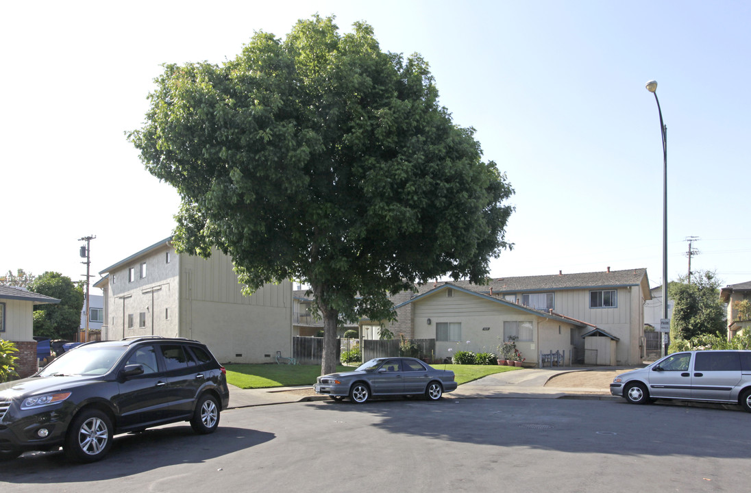 1630 Ottawa Ct in Sunnyvale, CA - Building Photo