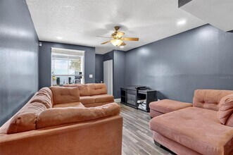 4505 La Capri Ct in Tampa, FL - Building Photo - Building Photo